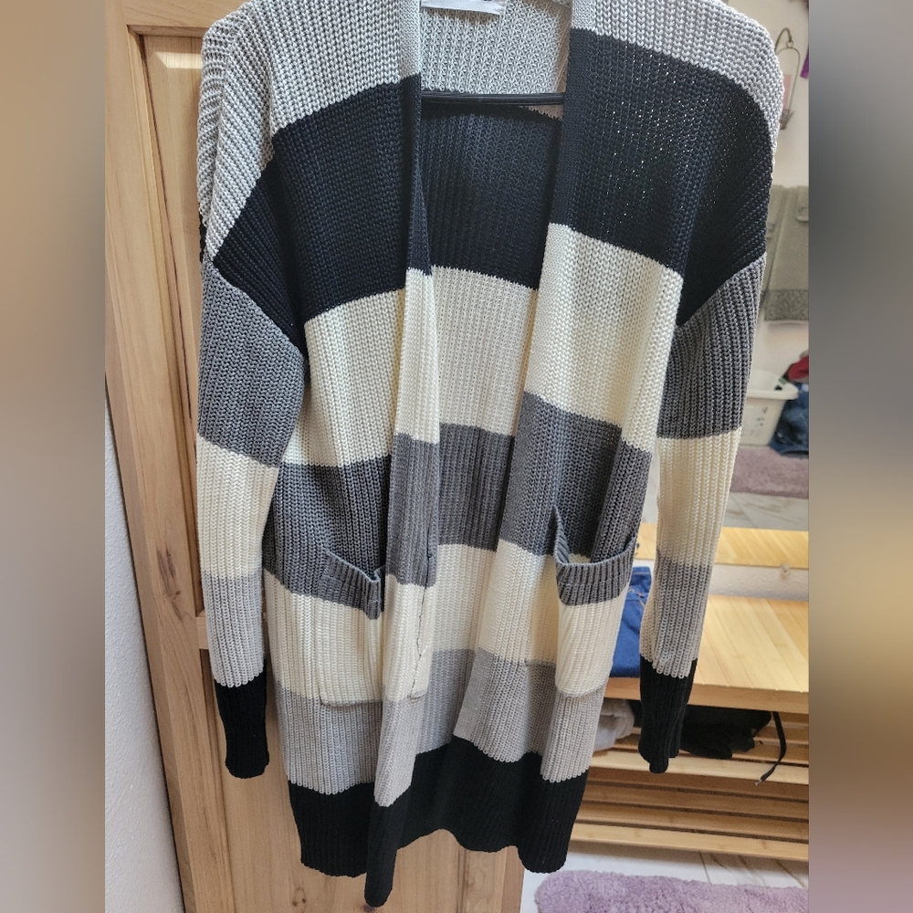 Striped Open-Front Long Cardigan in Black, Gray & Cream NEVER WORN
